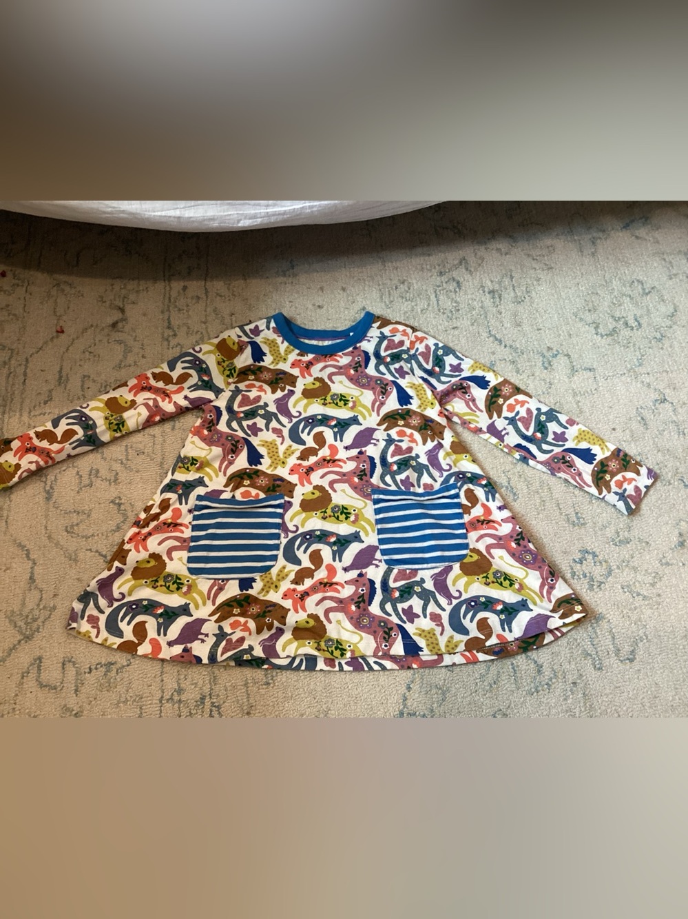 🇺🇸🇺🇸🇺🇸🇺🇸Mini Boden Blue Trim Multicolor animal print top